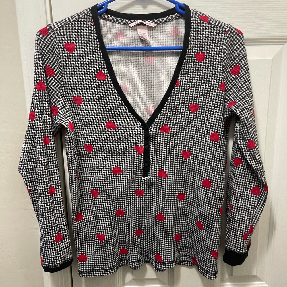 Victoria's Secret Black and White w red hearts sleep set